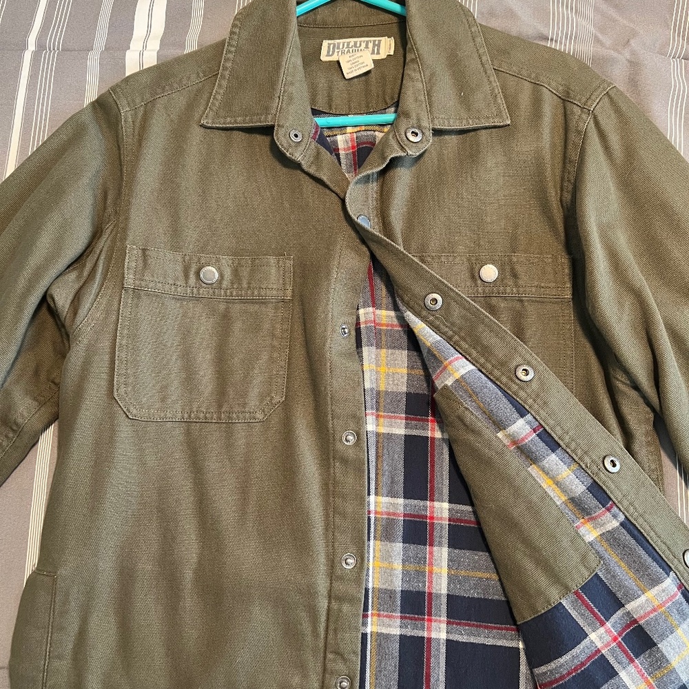 Duluth Trading Co Olive Green Cotton Button-Down Shirt with Plaid Lining